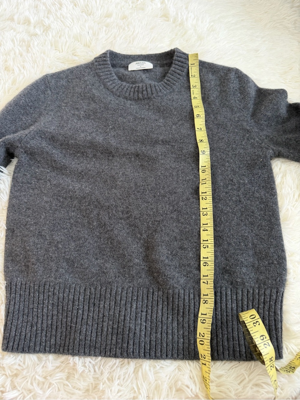 Aritzia Essential Cashmere Nouveau Sweater - Picture 6 of 9